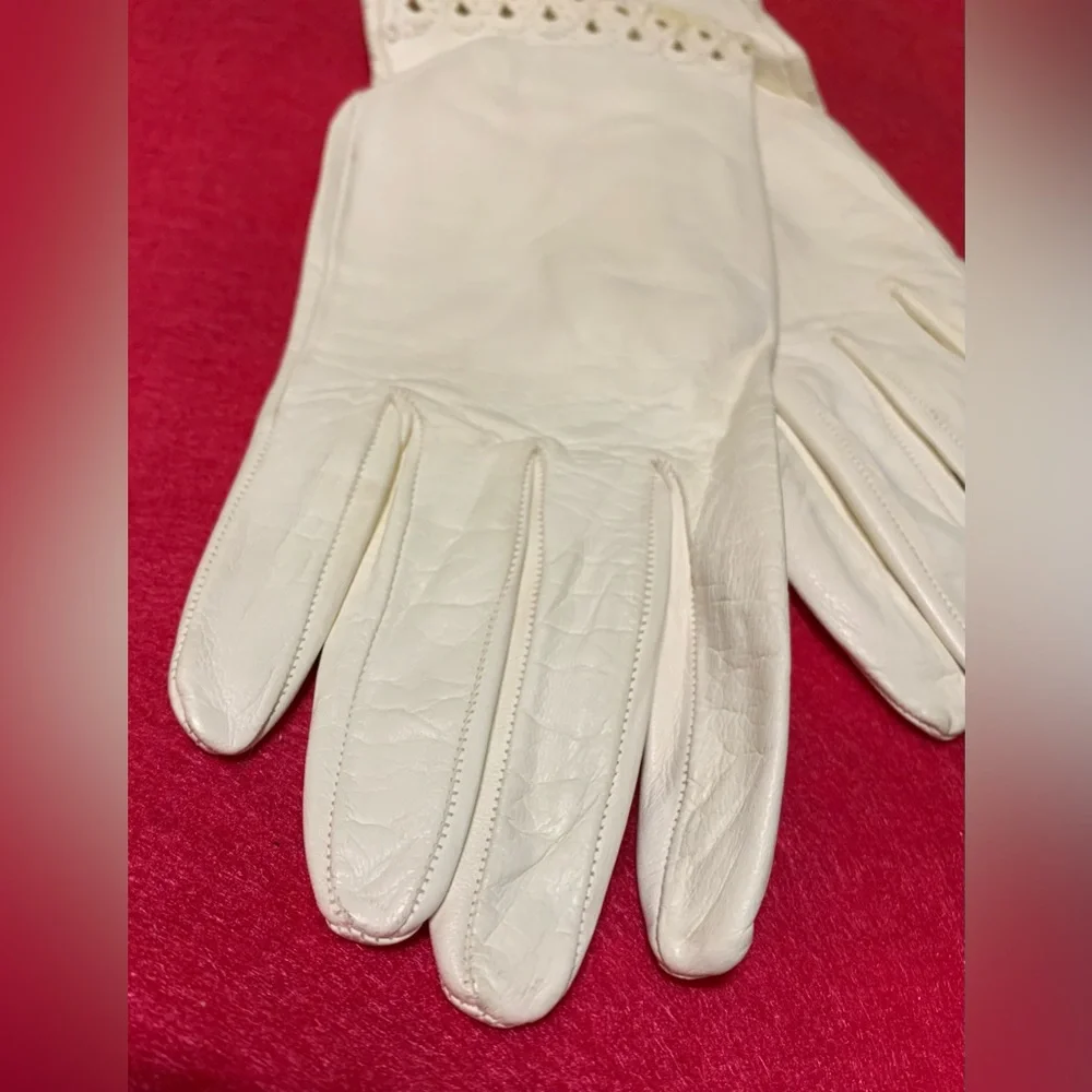 Vintage White Leather Gloves Small Soft High Quality